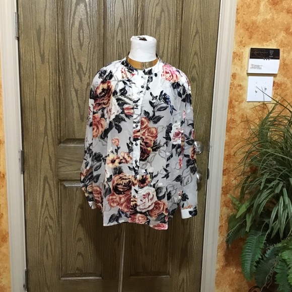 🔥💕 Tribal jeans sheer shimmering floral top - Picture 5 of 6